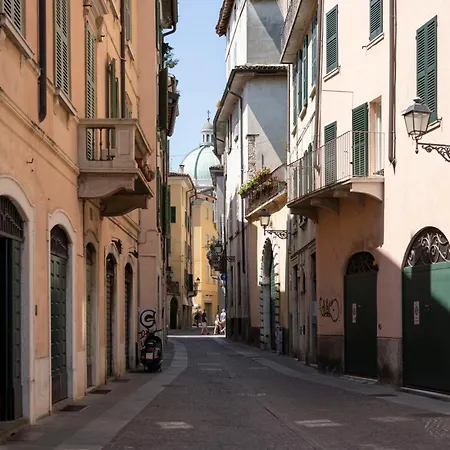 Homo Homini Lupus * 布雷西亚