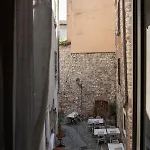 Homo Homini Lupus Appartamento *